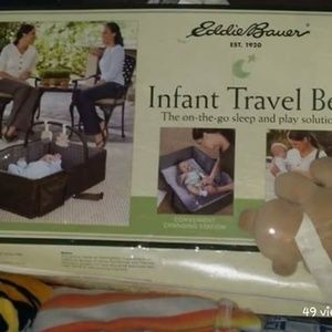 Traveling bassinet Eddie Bauer
